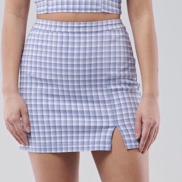 Hollister Dresses & Skirts - Hollister blue plaid ultra high rise mini skirt NWT